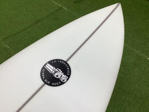 JS INDUSTRIES (ジェイエスインダストリー) ショートボード 5'7"×19 1/4"×2 9/16” 28.1L FCSⅡ BLACK BARON 2.1 トライフィンタイプ フィッシュテール