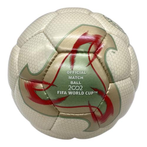 adidas (アディダス) サッカーボール 2002年日韓W杯公式試合球 FEVERNOVA AS5500 未使用品