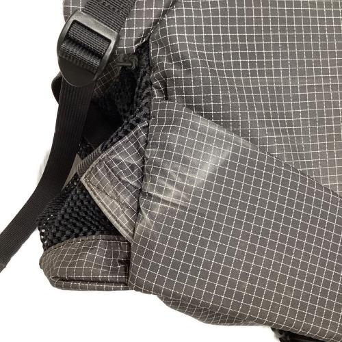 TRAIL BUM (トレイルバム) バックパック 30L グレー×ブラック バマースペクトラ