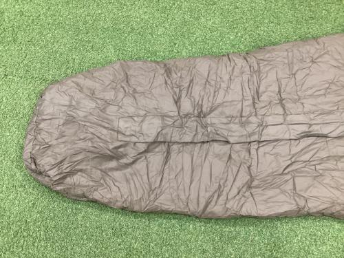 CARINTHIA (カリンシア) マミー型シュラフ(化繊) DEFENCE4 SIZE 200 【冬用】