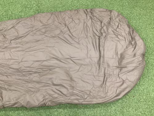 CARINTHIA (カリンシア) マミー型シュラフ(化繊) DEFENCE4 SIZE 200 【冬用】