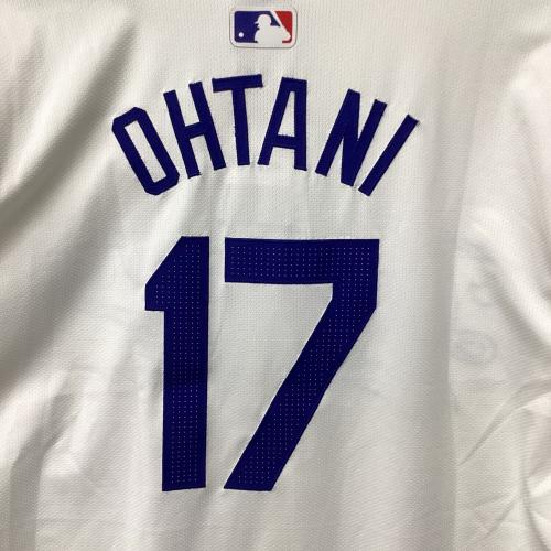 ロサンゼルス・ドジャース 応援グッズ SIZE 48 ホワイト×ブルー ワールドシリーズ優勝バッジ付エリートジャージ ユニフォーム 【17】大谷翔平 選手着用仕様