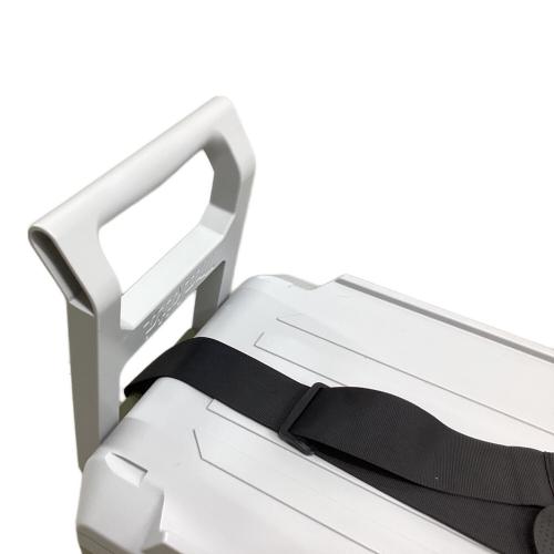 MAKITA (マキタ) ポータブル冷蔵庫 20L オリーブ CW001G 充電式保冷温庫