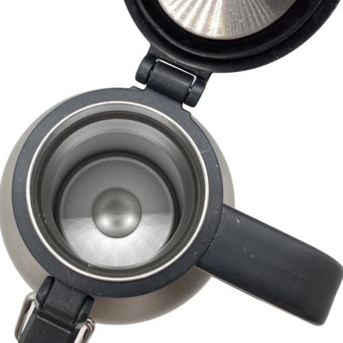 STANLEY (スタンレー) アウトドア食器 クラシック真空グロウラー 1.9L