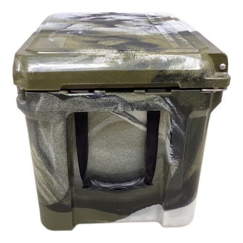 ICELAND COOLER (アイスランドクーラー) クーラーボックス 35QT(約33.1L) デザートカモ