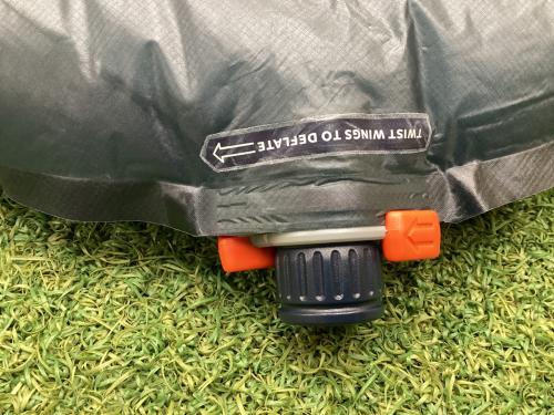 THERMAREST (サーマレスト) エアーマット 約119×51×6.4cm ネオエアーウーバーライト スモール