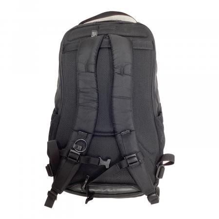 ARC'TERYX (アークテリクス) バックパック 26L ブラック 11T-00137909