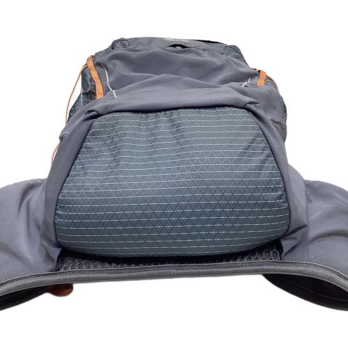 BLACK DIAMOND (ブラックダイヤモンド) バックパック 30L グレー×オレンジ パーシュート30 背面長 約41～45cm 21-30L(日帰り)