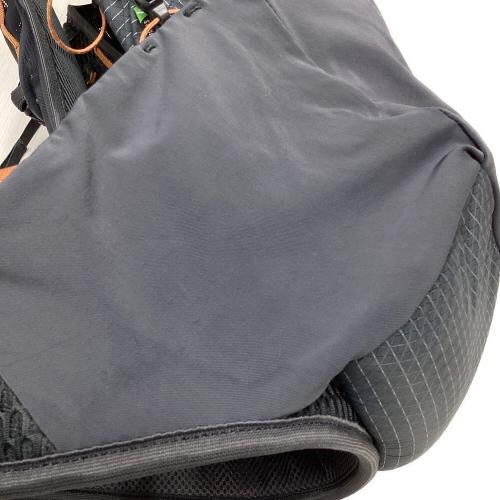 BLACK DIAMOND (ブラックダイヤモンド) バックパック 30L グレー×オレンジ パーシュート30 背面長 約41～45cm 21-30L(日帰り)