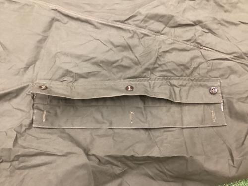 ポーランド軍 (ポーランドグン) 軍幕 サイズ2(170-180) 1人用 軍放出品につき使用感有 ポール別売り スカートなし ハンマーなし/説明書なし