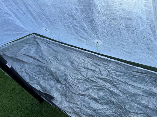 Hyperlite Mountain Gear 登山用テント ※ポールは別売りです。 幕体重量:476g MID1 約137×271×137cm 1～2人用 程度B スカートなし ハンマーなし/説明書あり ダイニーマ