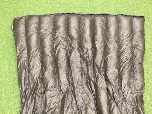 ENLIGHTENED EQUIPMENT (エンライト イクイップメント) マミー型シュラフ(ダウン) ケース付 ブルー REV85030BCRRX レヴェレーション スリーピング キルト 850 【冬用】 約192×137cm