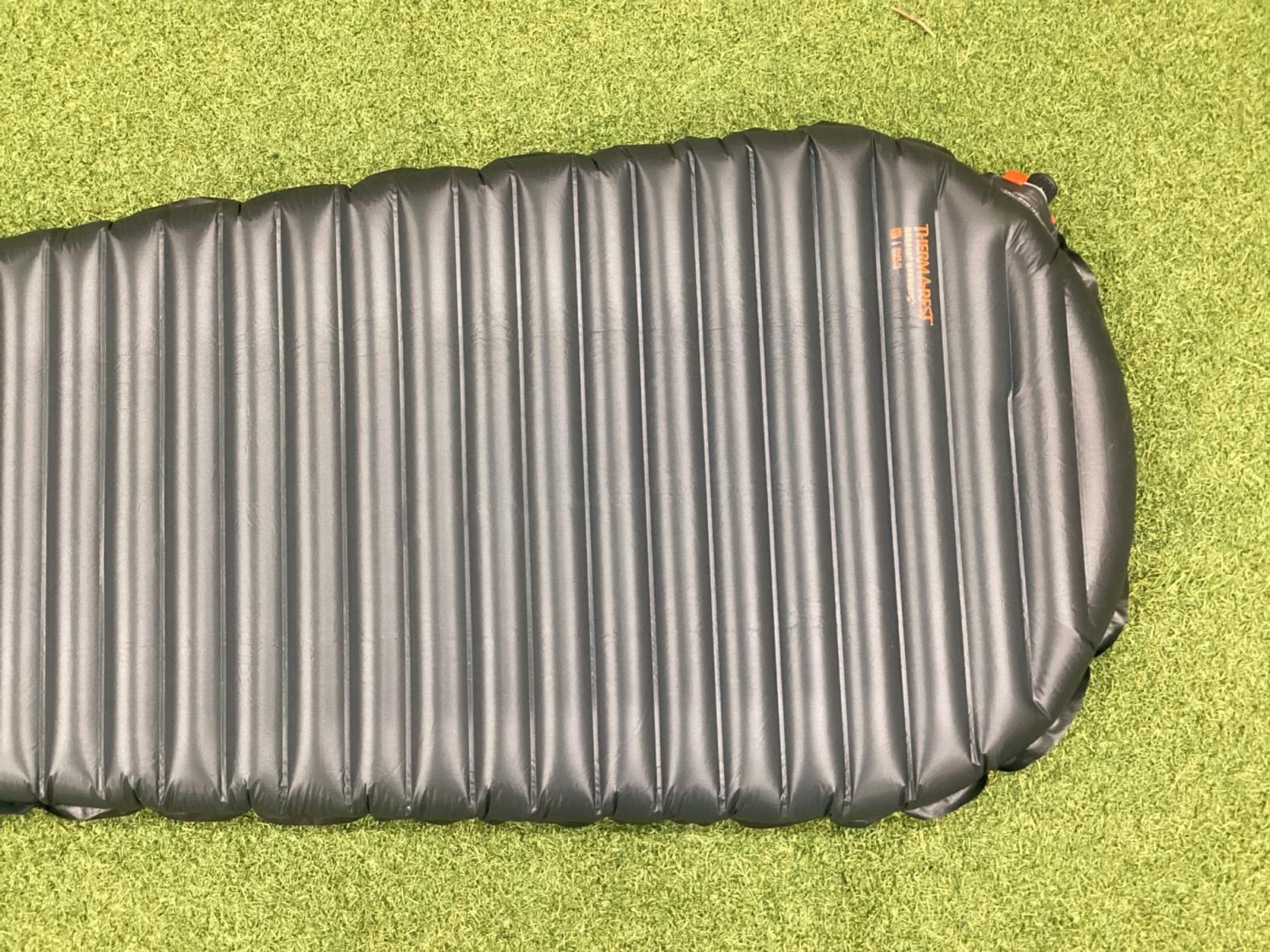 THERMAREST サーマレスト ネオエアー ウーバーライトR エアーマット