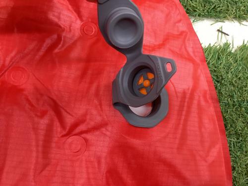 SEA TO SUMMIT (シートゥサミット) エアーマット 約183×55cm レッド R値：4.0 コンフォートプラスインサレーティッドマットR