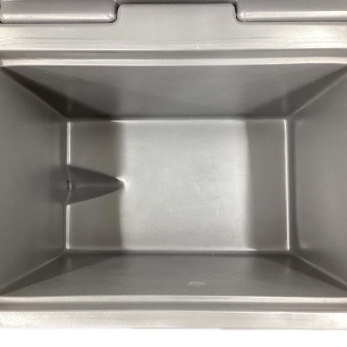 ORCA (オルカ) クーラーボックス 40QT グレー