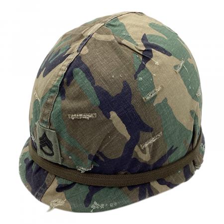 アメリカ軍 ヘルメット 推定ベトナム戦争 二等軍曹ワッペン有 放出品