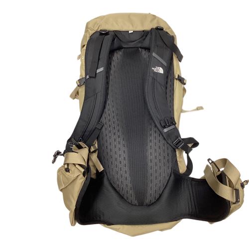THE NORTH FACE (ザ ノース フェイス) バックパック 35L ベージュ