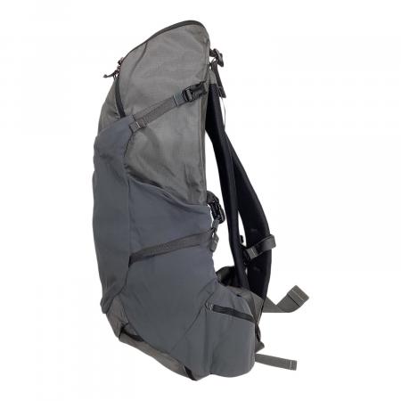 Patagonia (パタゴニア) バックパック SIZE L/XL グレー 48425 Nine