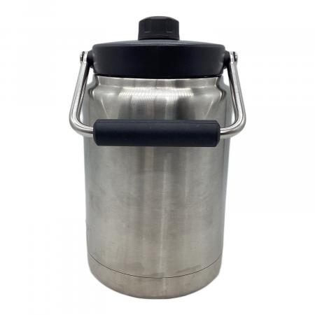 Yeti (イエティ) ランブラーハーフガロンジャグ ウォータージャグ 64oz