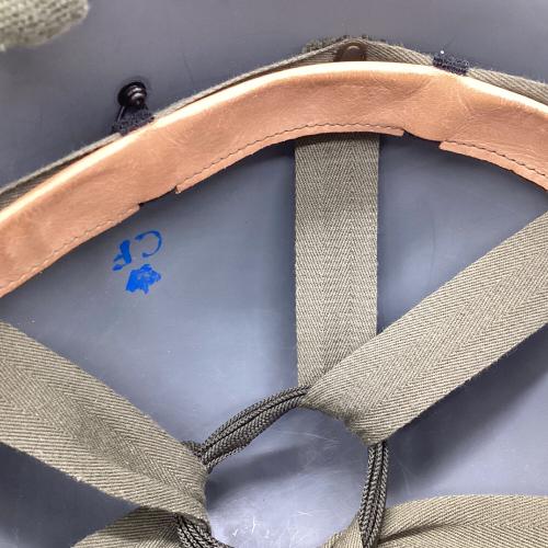 スウェーデン軍 (スウェーデングン) ヘルメット オリーブ クラウンマーク有