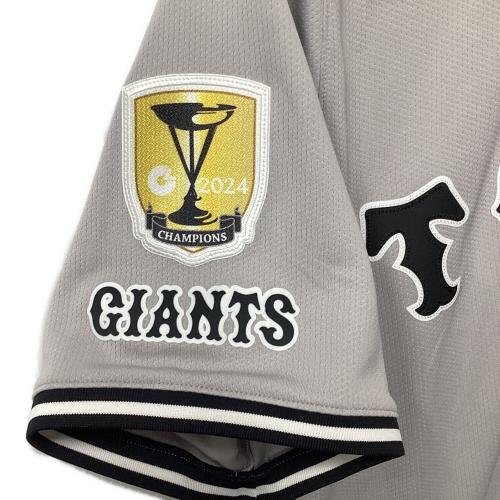 読売ジャイアンツ (ヨミウリジャイアンツ) 2025年ビジター 優勝ワッペン付 応援グッズ 戸郷翔征【20】 SIZE S グレー