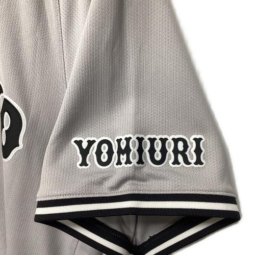 読売ジャイアンツ (ヨミウリジャイアンツ) 2025年ビジター 優勝ワッペン付 応援グッズ 戸郷翔征【20】 SIZE S グレー