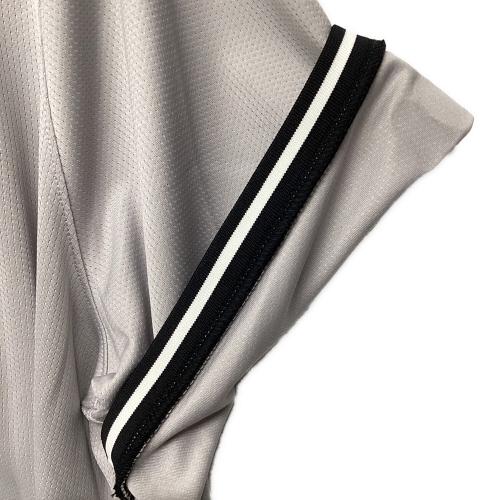 読売ジャイアンツ (ヨミウリジャイアンツ) 2025年ビジター 優勝ワッペン付 応援グッズ 阿部慎之助【83】 SIZE XL グレー