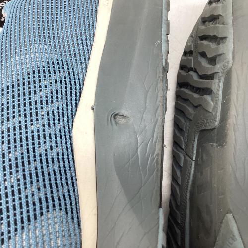 4T2 ランニングシューズ 111111-0016 weekdays kind of blue メンズ SIZE 28cm ブルー