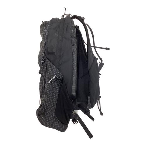 ARC'TERYX (アークテリクス) バックパック 9581 18L ブラック