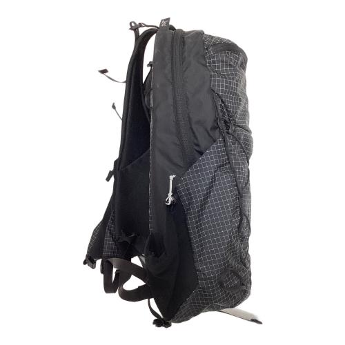 ARC'TERYX (アークテリクス) バックパック 9581 18L ブラック