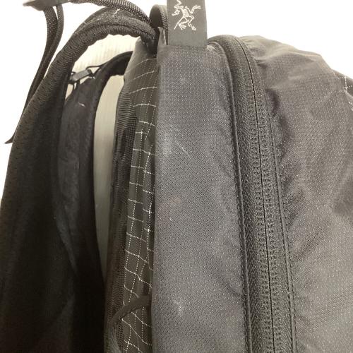 ARC'TERYX (アークテリクス) バックパック 9581 18L ブラック エアリオス18 バックパック