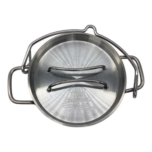 TSBBQ (ティーエスビービーキュー) ライトステンレス三層鋼 ダッチオーブン ダッチオーブン 8インチ