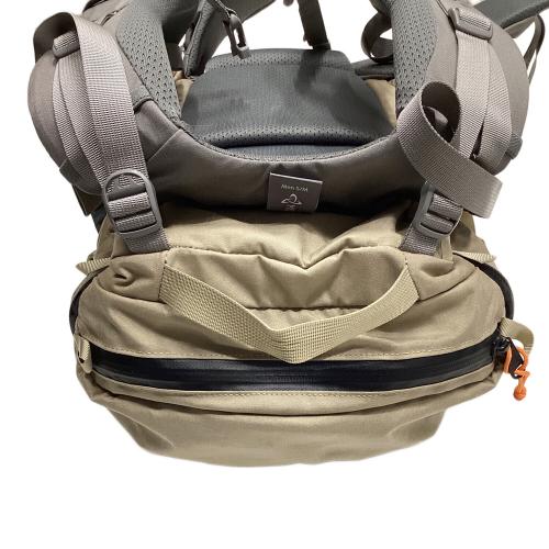 MYSTERY RANCH (ミステリーランチ) バックパック 25L ベージュ×グレー