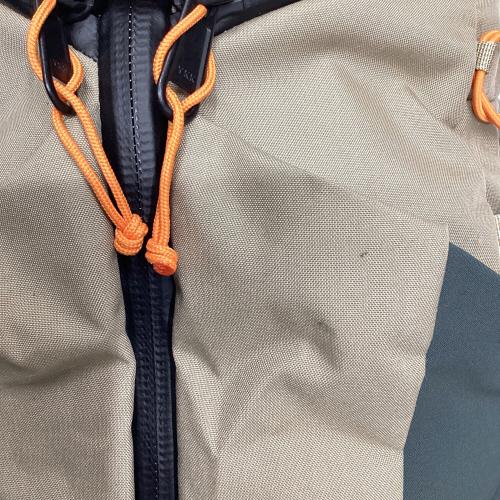 MYSTERY RANCH (ミステリーランチ) バックパック 25L ベージュ×グレー クーリー25