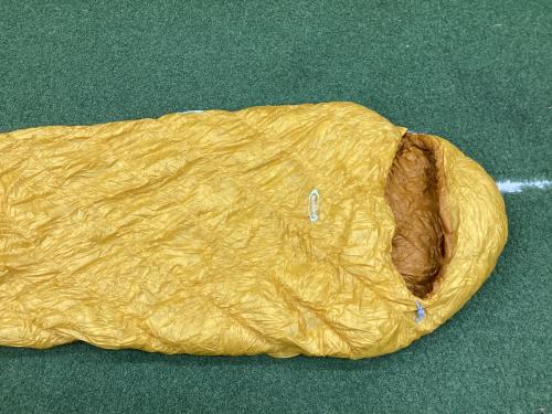 mont-bell (モンベル) マミー型シュラフ(ダウン) 1121290 イエロー 社外製ケース(GRANITE GEAR)付 快適使用温度0度 ダウンハガー800 #2 左ジッパー