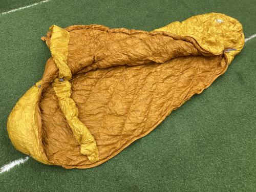 mont-bell (モンベル) マミー型シュラフ(ダウン) 1121290 イエロー 社外製ケース(GRANITE GEAR)付 快適使用温度0度 ダウンハガー800 #2 左ジッパー