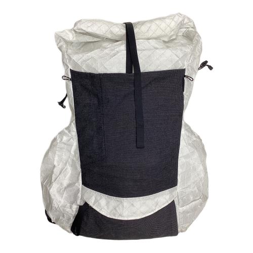 PA'LANTE (パランテ) バックパック 37L ホワイト×ブラック デザートパック