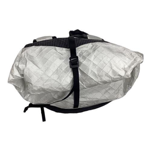 PA'LANTE (パランテ) バックパック 37L ホワイト×ブラック デザートパック