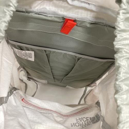 THE NORTH FACE (ザ ノース フェイス) バックパック NM62155 38L ホワイト×オレンジ ファントム38