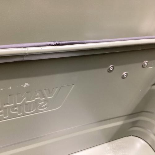 VANLIFE SUPPLY 収納ケース 821-019G FREAKS STORE別注 グリーン アルミコンテナM