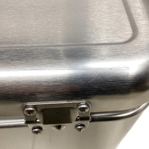 Coleman (コールマン) スチールベルトクーラー クーラーボックス 6150 54QT(約51L) シルバー