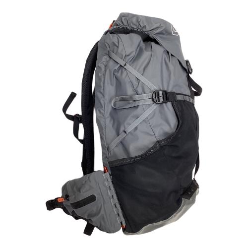 OMM (オリジナルマウンテンマラソン) バックパック グレー Classic25