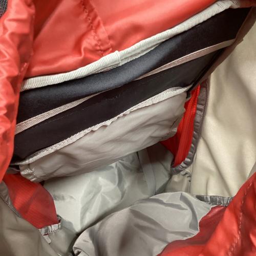OSPREY (オスプレー) バックパック 38L レッド kestrel38 MLサイズ