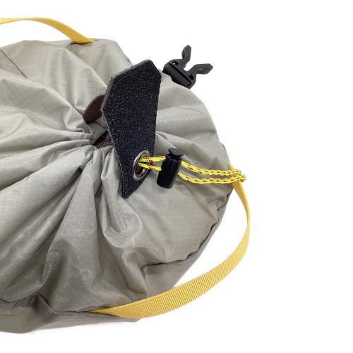 RawLow Mountain works (ロウロウ マウンテンワークス) 登山雑貨 ショルダーストラップ欠品 グレー CHUBBY SACK