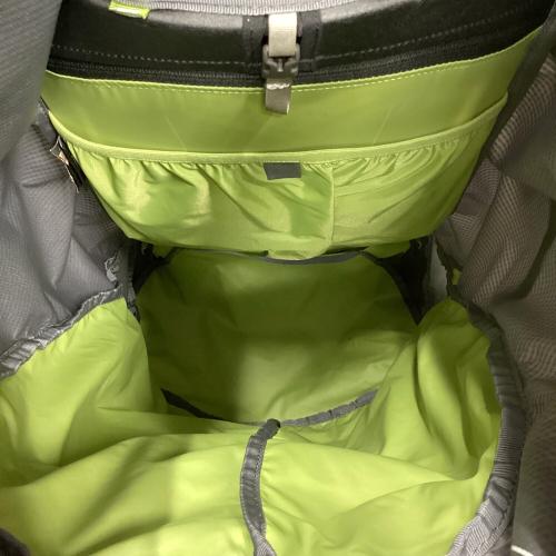 OSPREY (オスプレー) バックパック 65L グレー×グリーン アトモスAG 65