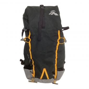 MACPAC (マックパック) バックパック ブラック Pursuit 40