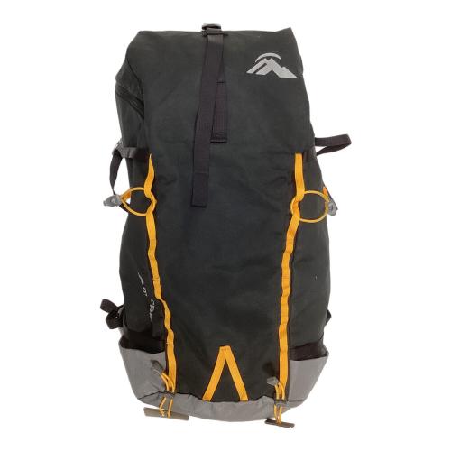 MACPAC (マックパック) バックパック ブラック Pursuit 40