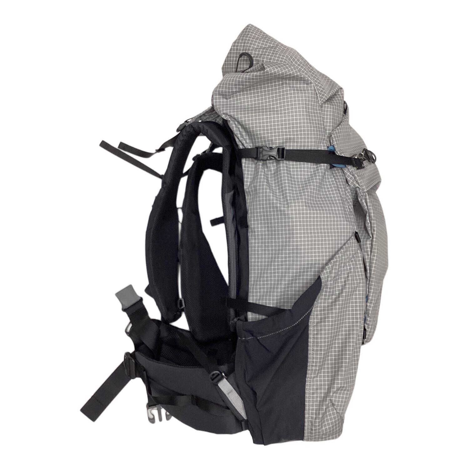ハグ様 PAAGO WORKS (パーゴワークス) バックパック 45L グレー×ブラック ZENN