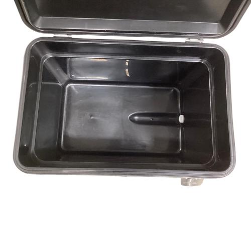 Coleman (コールマン) スチールベルトクーラー クーラーボックス 6150.6155 54QT(51L) シルバー×ブラック