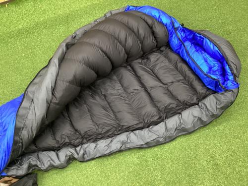 western mountaineering (ウェスタンマウンテニアリング) マミー型シュラフ(ダウン) ブルー×ブラック PUMA GWS